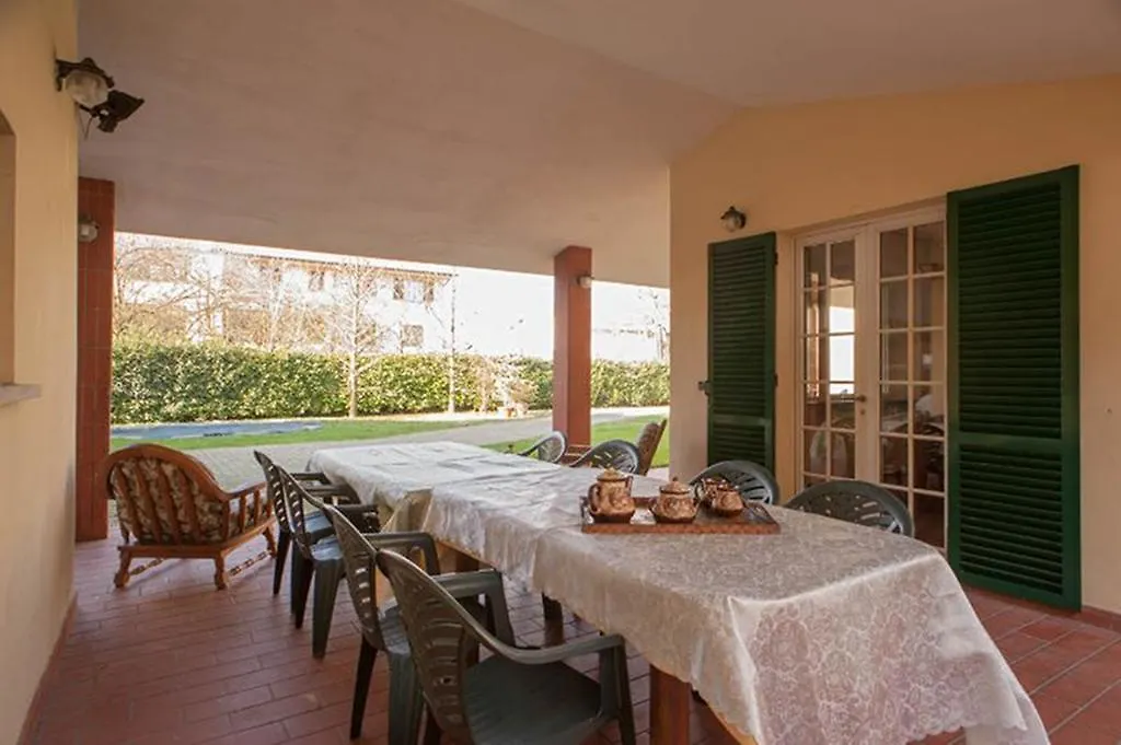 Villa Parenti Lucca